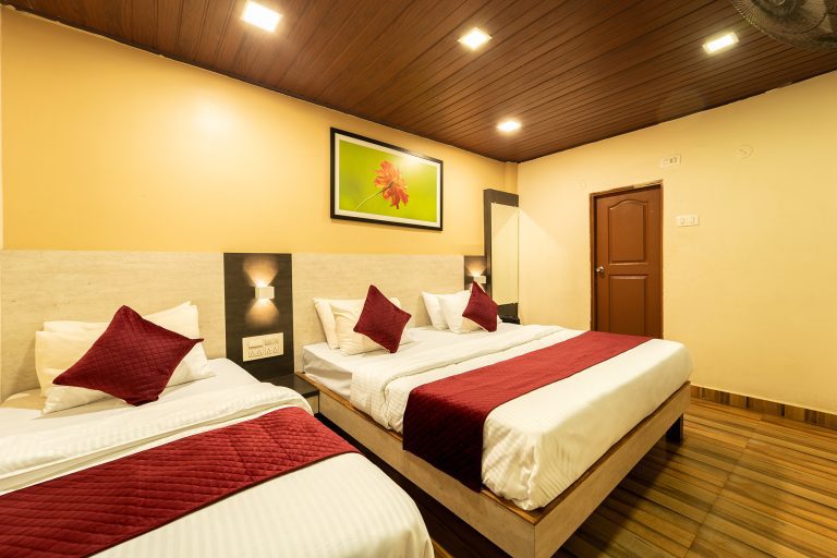 River Edge Dandeli River Resort 12
