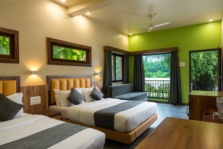 River Edge Dandeli River Resort 3